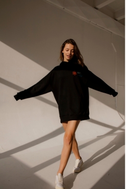 "МЕРСІН" ЖІНОЧИЙ ХУДІ ЧОРНОГО КОЛЬОРУ