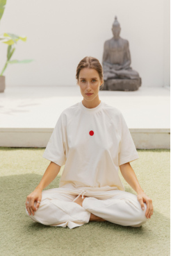 "TOKYO" WOMEN'S MILK-COLORED SUIT